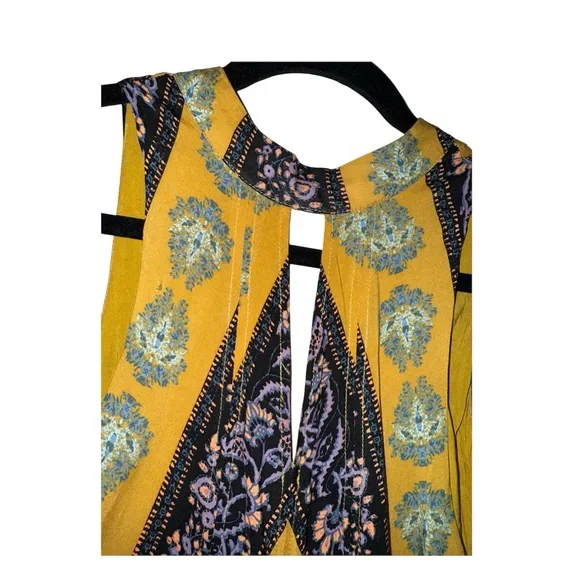 Free People keyhole Boho printed Mini Dress, rayon, ties in back! Festival dress - Picture 3 of 7